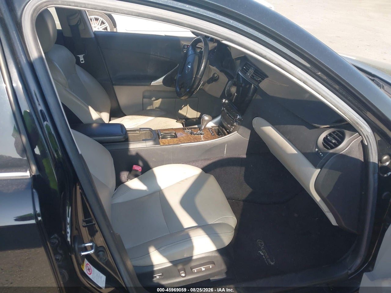 2009 LEXUS IS 250 · 5/11