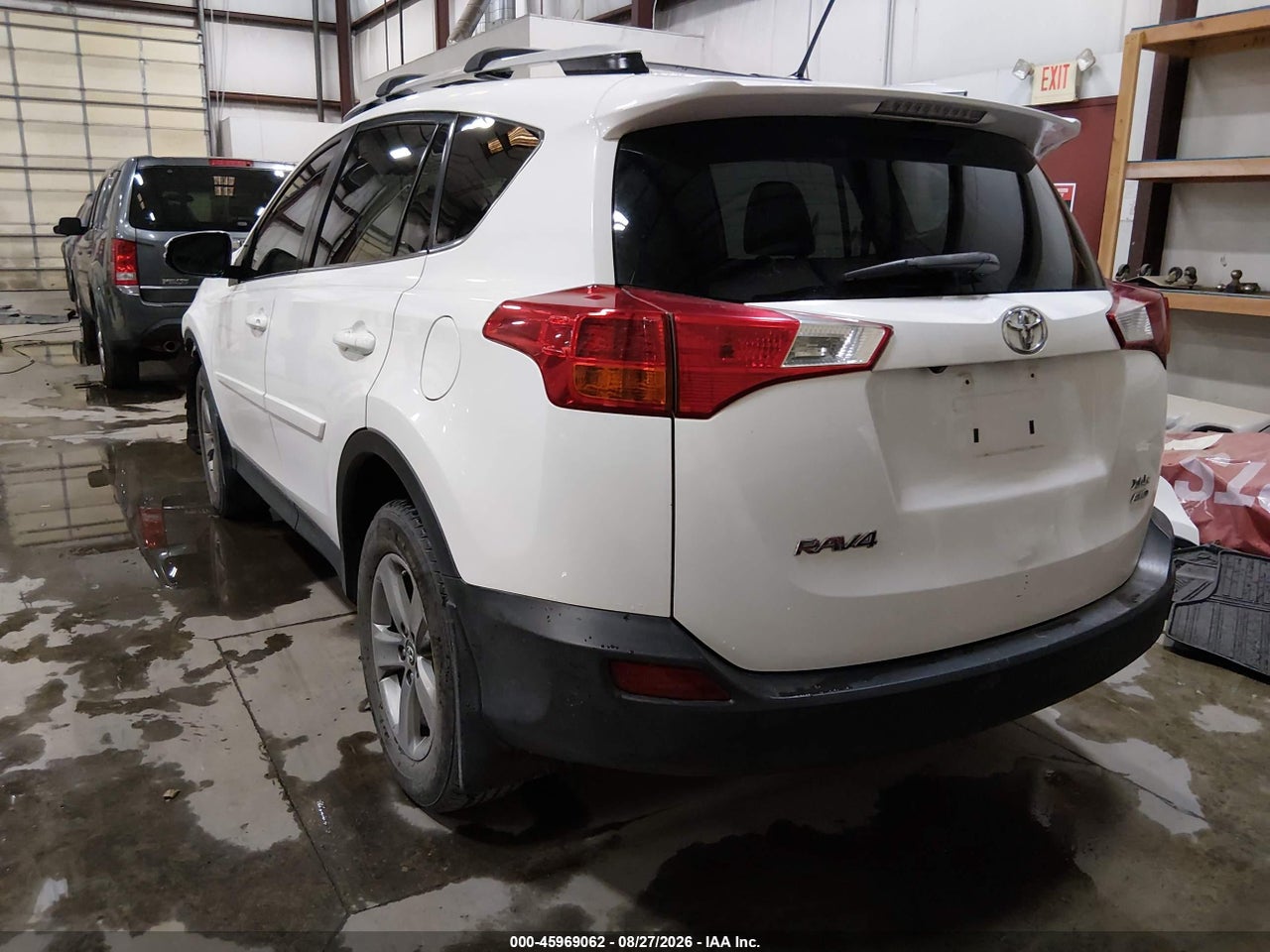 2015 TOYOTA RAV4 XLE · 3/11