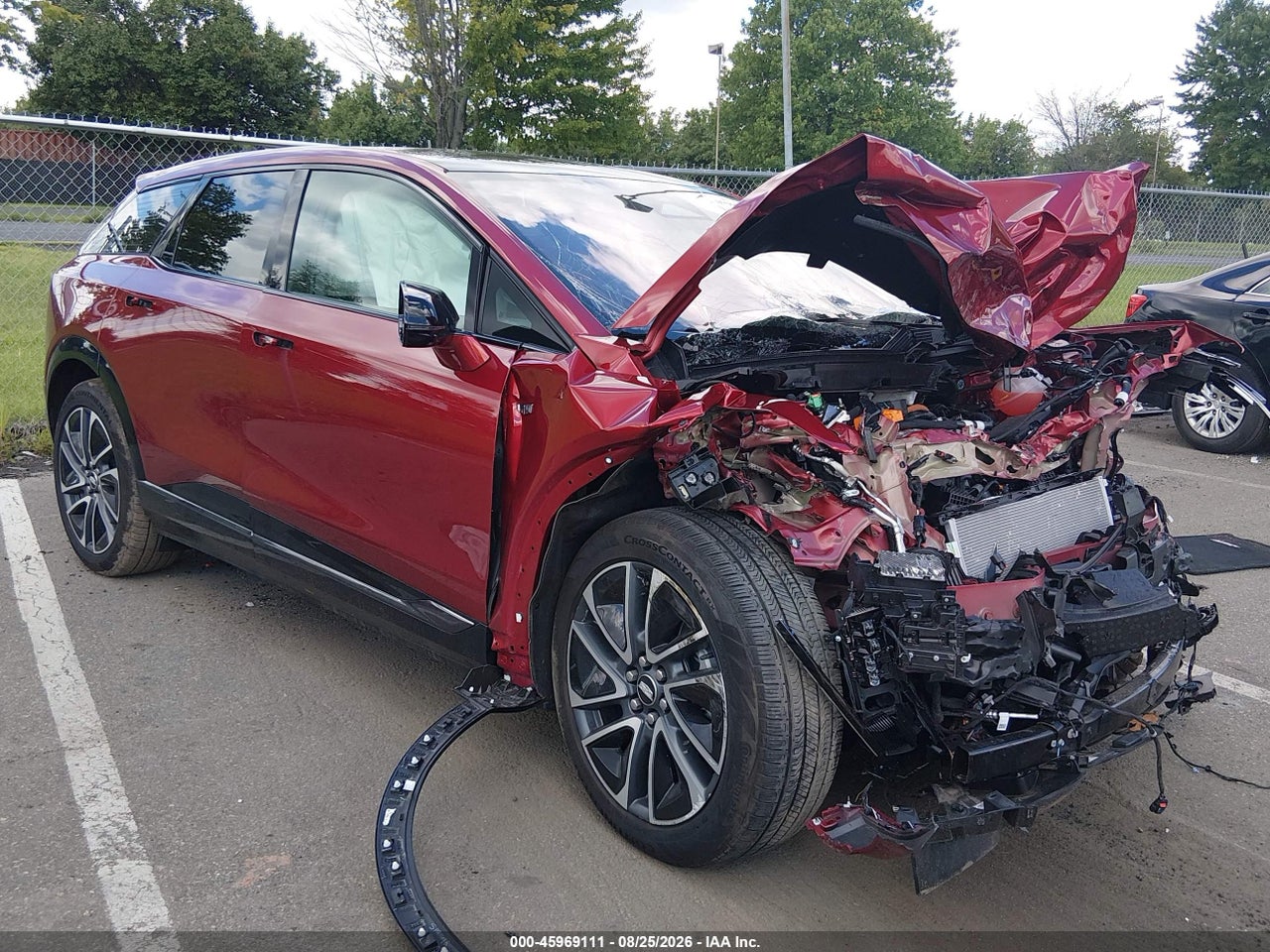 3GYK3EMR1SS****** · 2025 CADILLAC OPTIQ SPORT 1 AWD