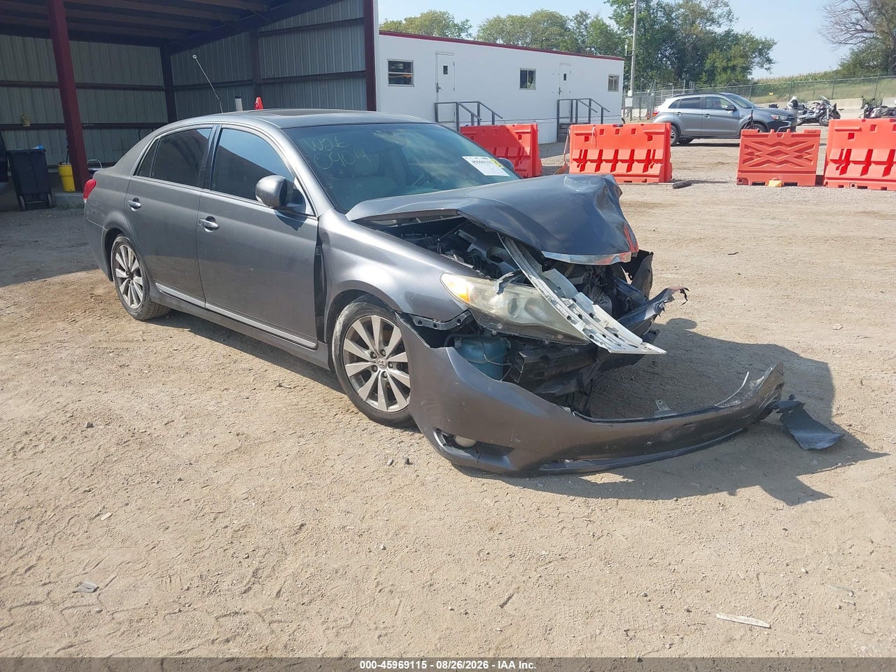 4T1BK3DBXBU****** · 2011 TOYOTA AVALON LIMITED