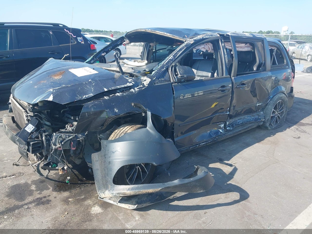 2014 DODGE GRAND CARAVAN SE · 2/10