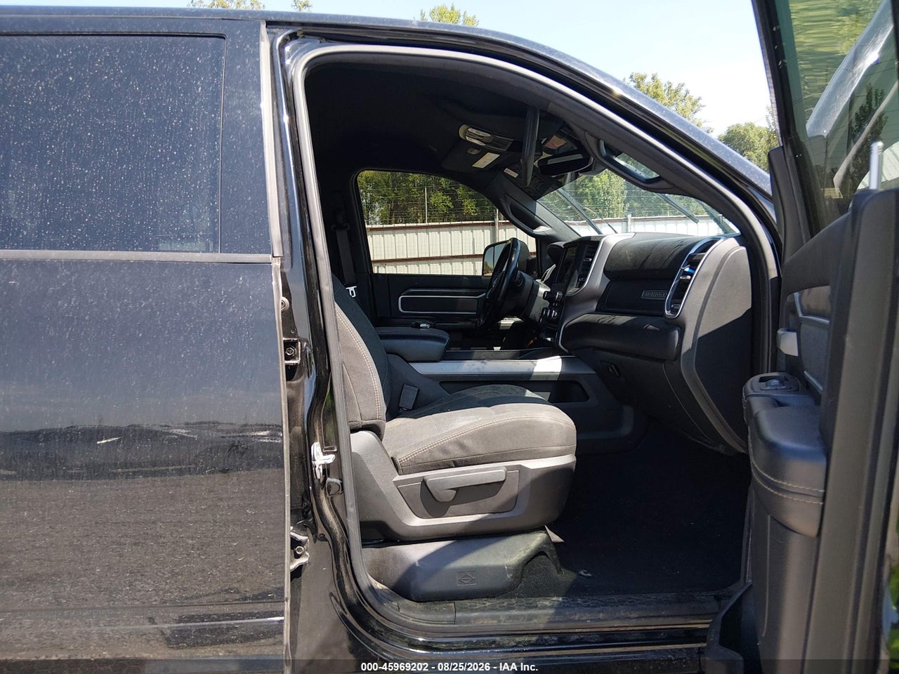 2021 RAM 2500 BIG HORN  4X4 6'4 BOX · 5/11