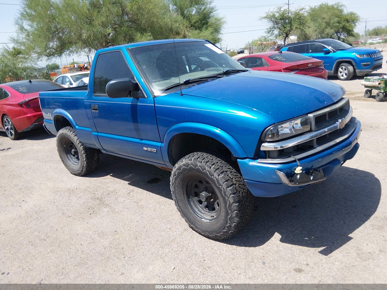 2000 CHEVROLET S-10 LS