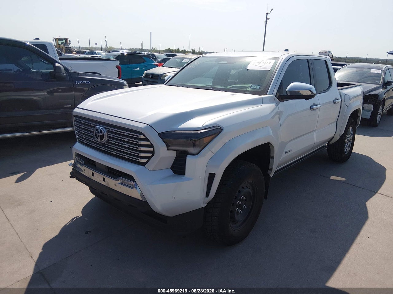 2025 TOYOTA TACOMA LIMITED · 2/11