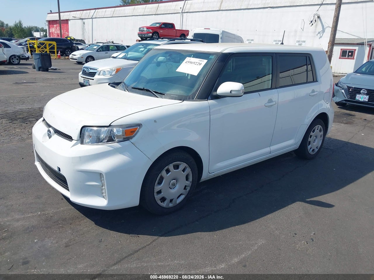 2015 SCION XB · 2/10