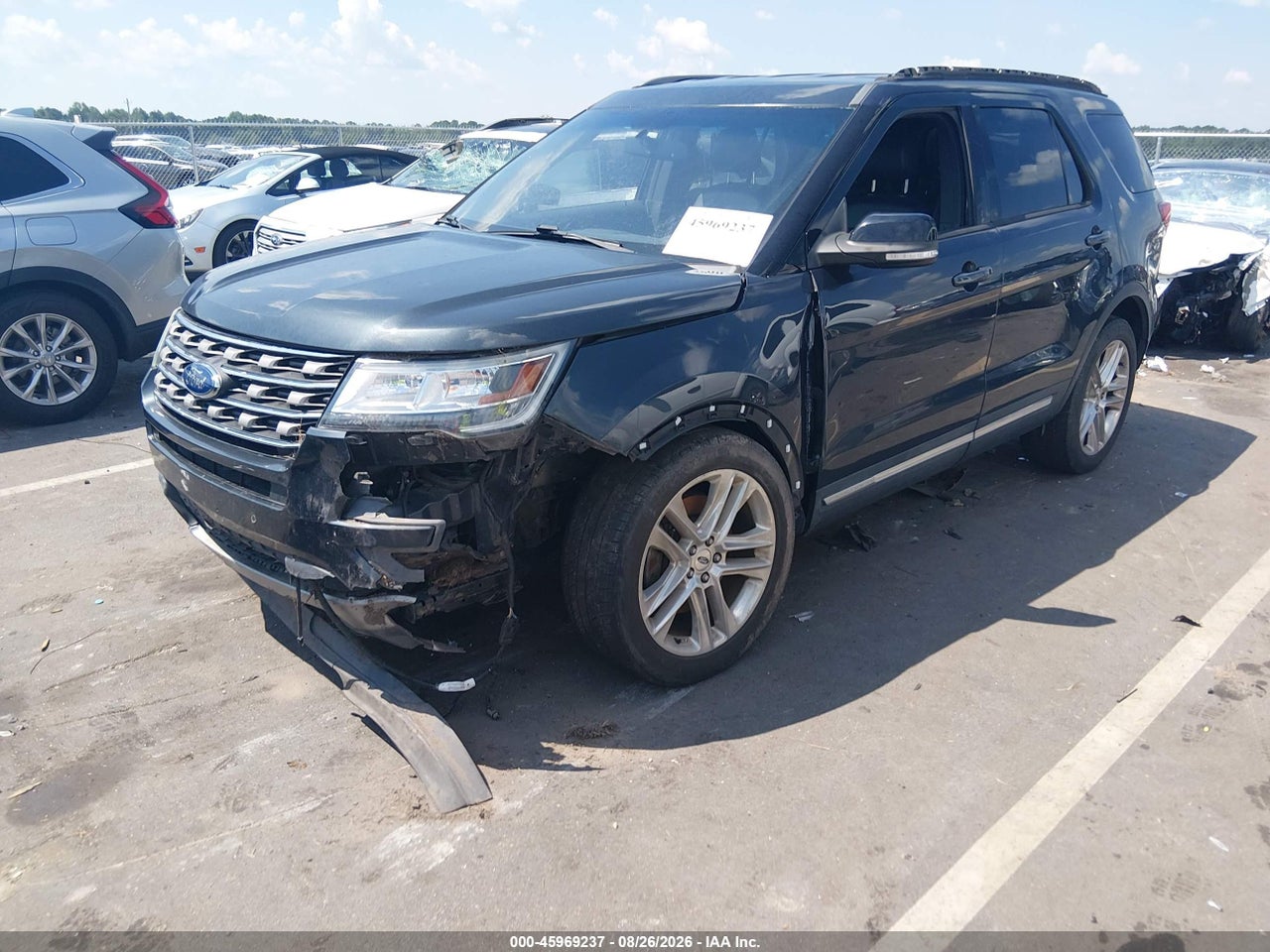 2017 FORD EXPLORER XLT · 2/10