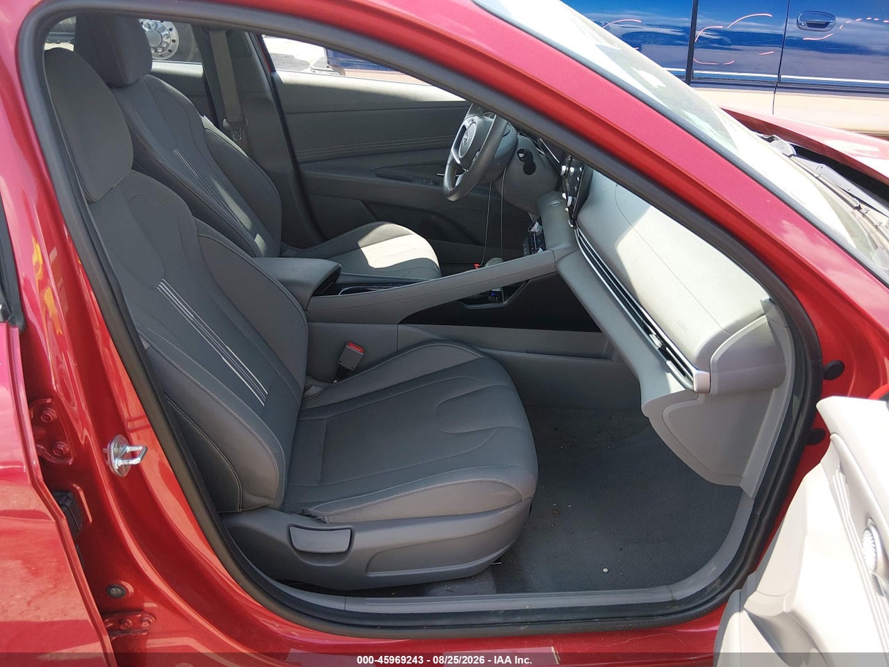 2022 HYUNDAI ELANTRA SEL · 5/11