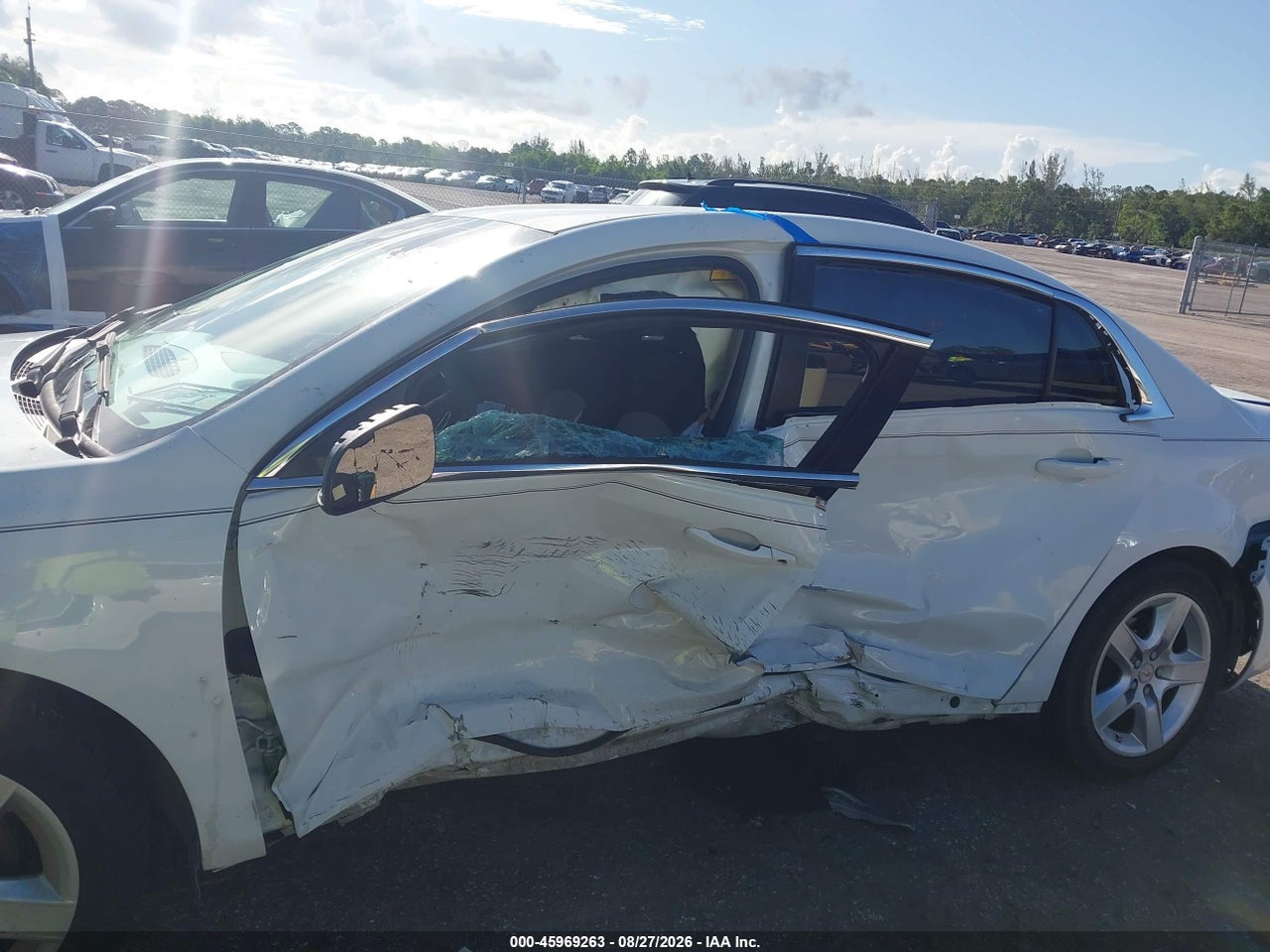 2011 CHEVROLET MALIBU LS · 6/10