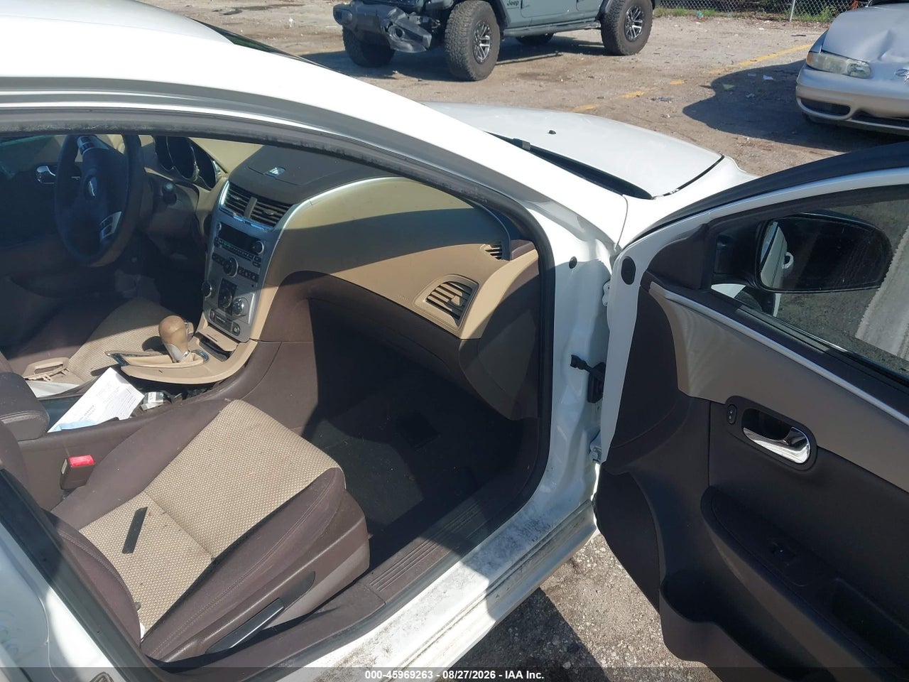 2011 CHEVROLET MALIBU LS · 5/10