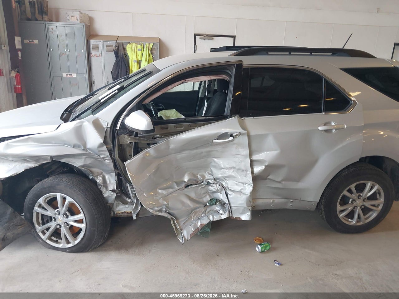 2017 CHEVROLET EQUINOX LT · 6/10