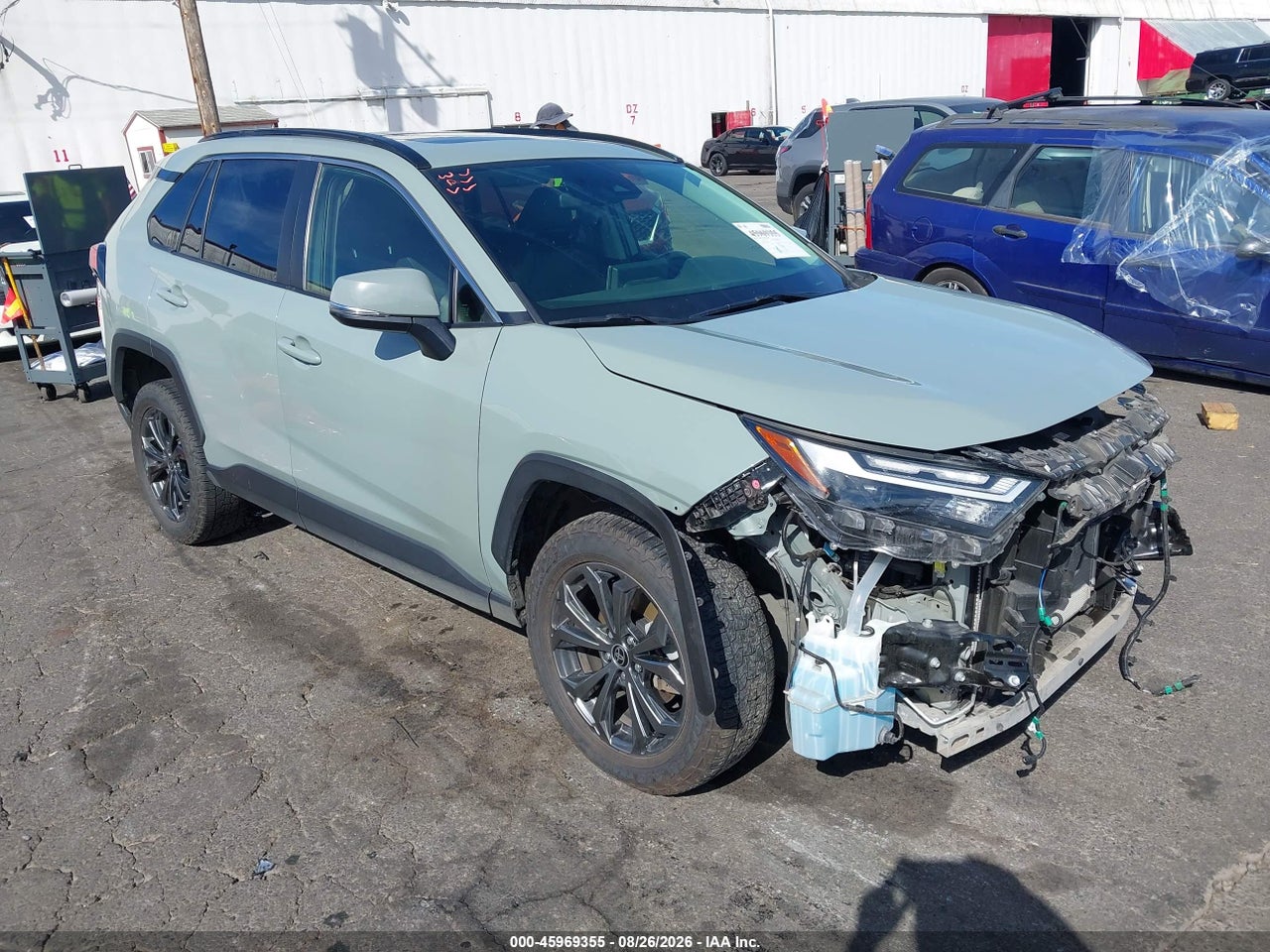 JTMB6RFV6PD****** · 2023 TOYOTA RAV4 HYBRID XLE PREMIUM