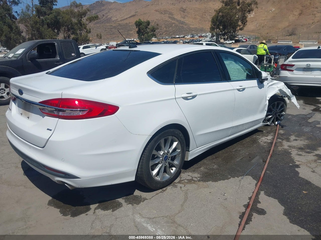 2017 FORD FUSION SE · 4/11
