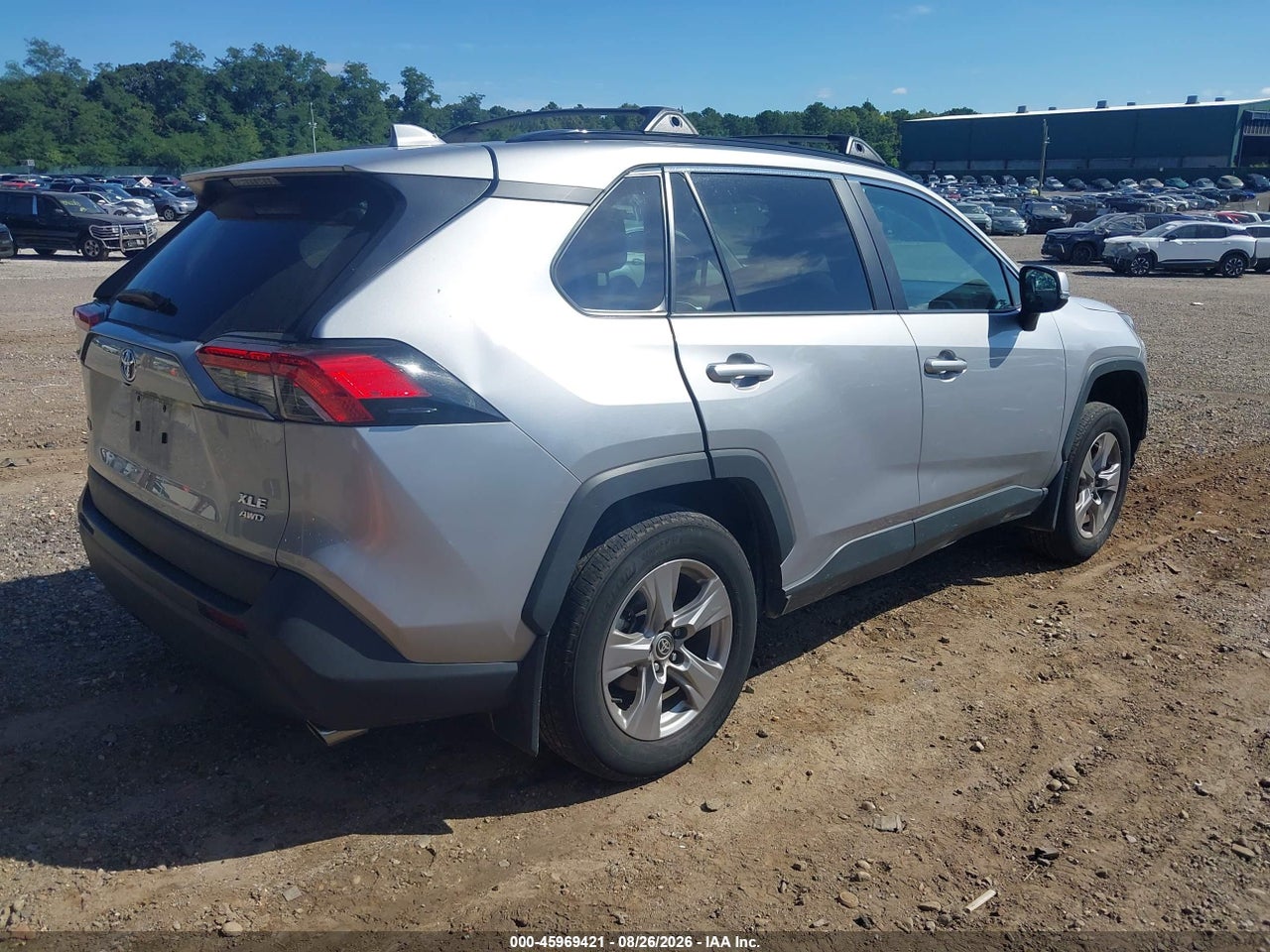 2024 TOYOTA RAV4 XLE · 4/11