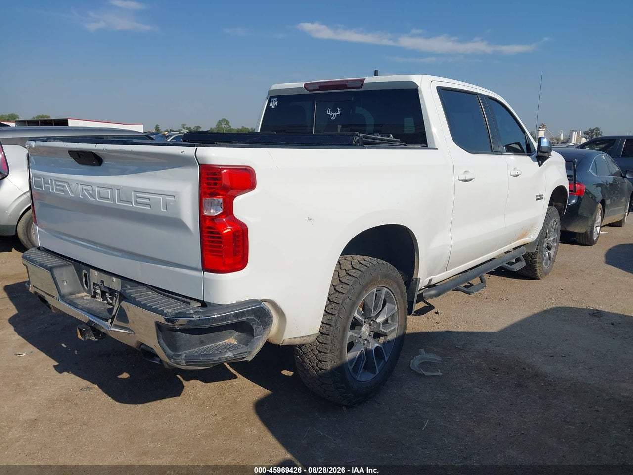 2021 CHEVROLET SILVERADO 1500 4WD  SHORT BED LT · 4/11