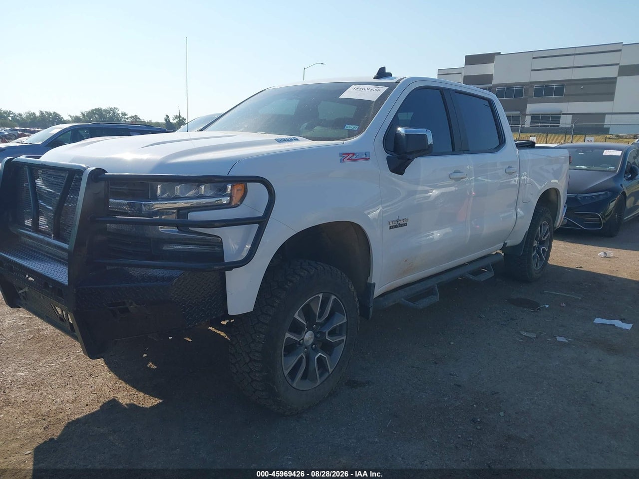 2021 CHEVROLET SILVERADO 1500 4WD  SHORT BED LT · 2/11