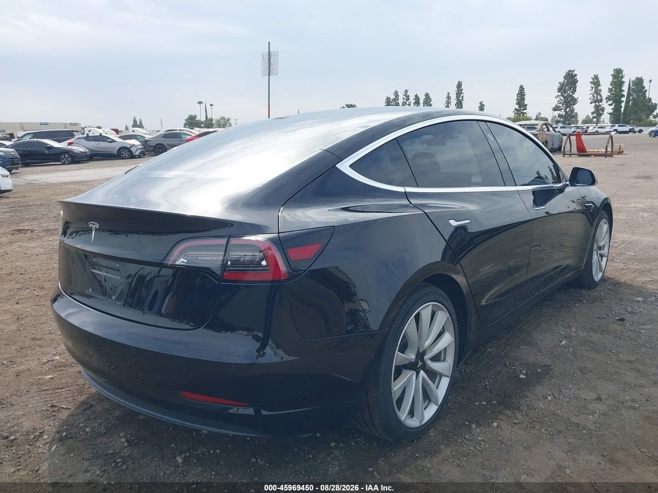 2018 TESLA MODEL 3 LONG RANGE/MID RANGE · 4/9