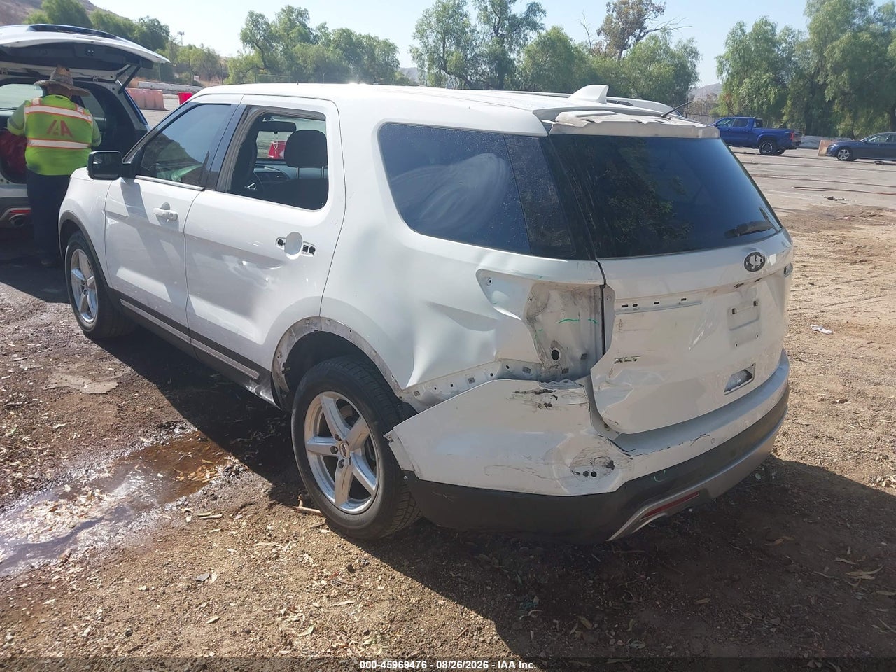 2017 FORD EXPLORER XLT · 3/11