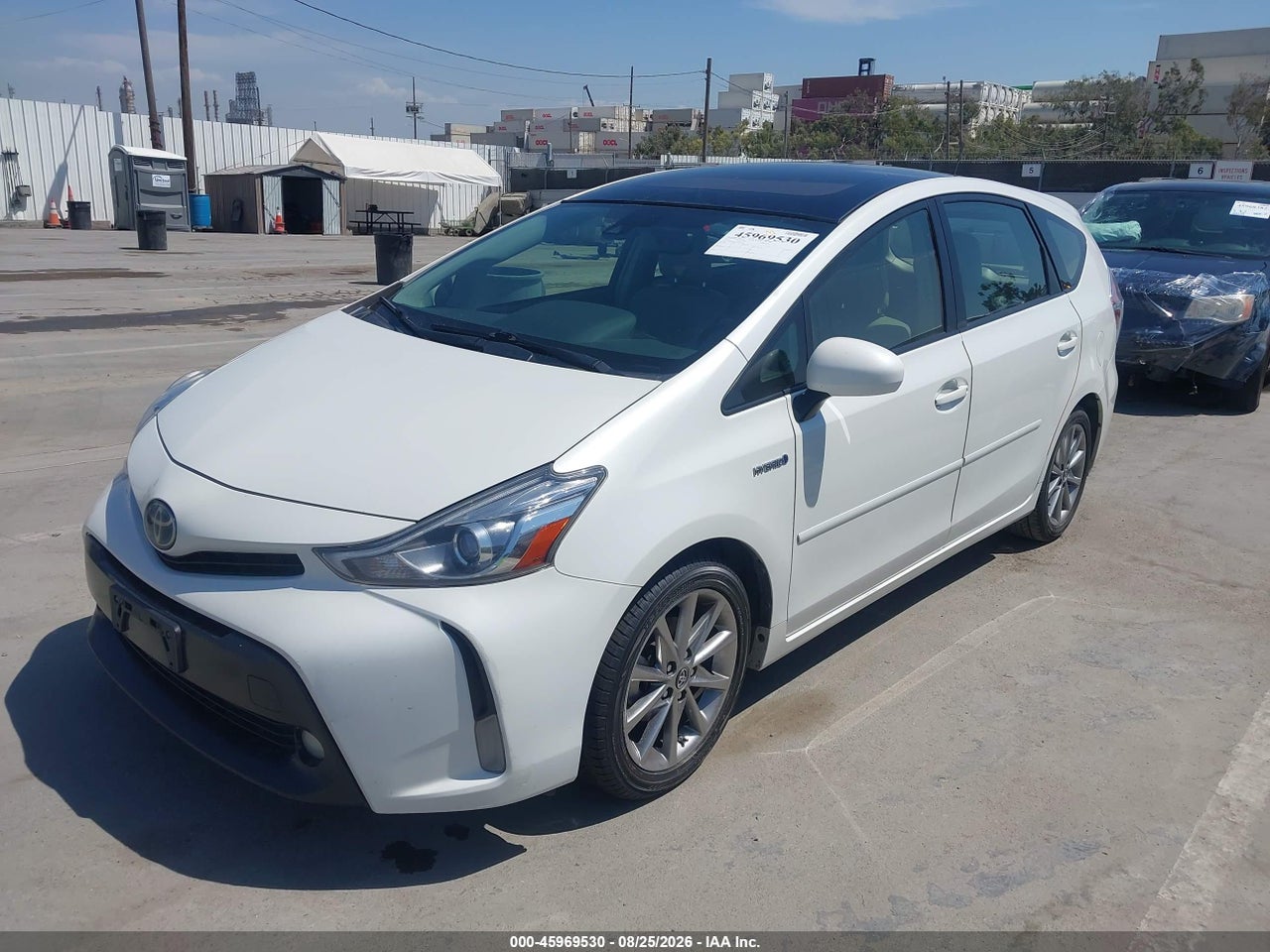 2015 TOYOTA PRIUS V FIVE · 2/11