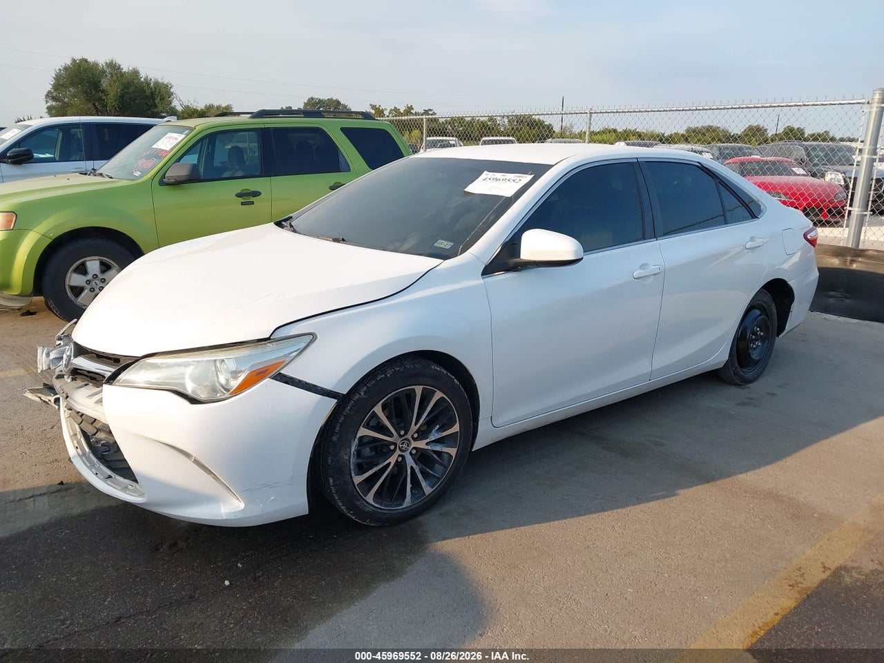 2016 TOYOTA CAMRY LE · 2/11