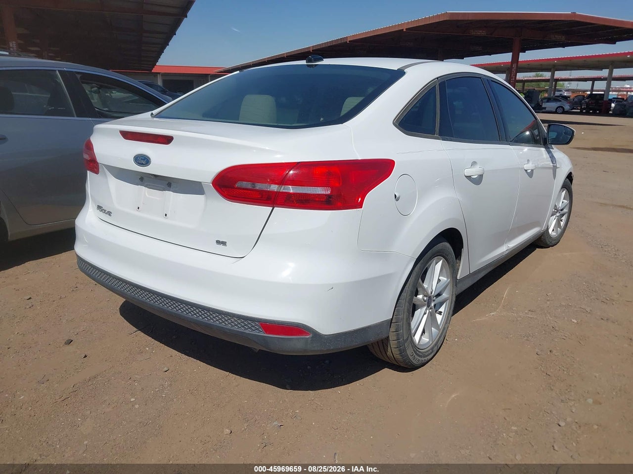 2017 FORD FOCUS SE · 4/11