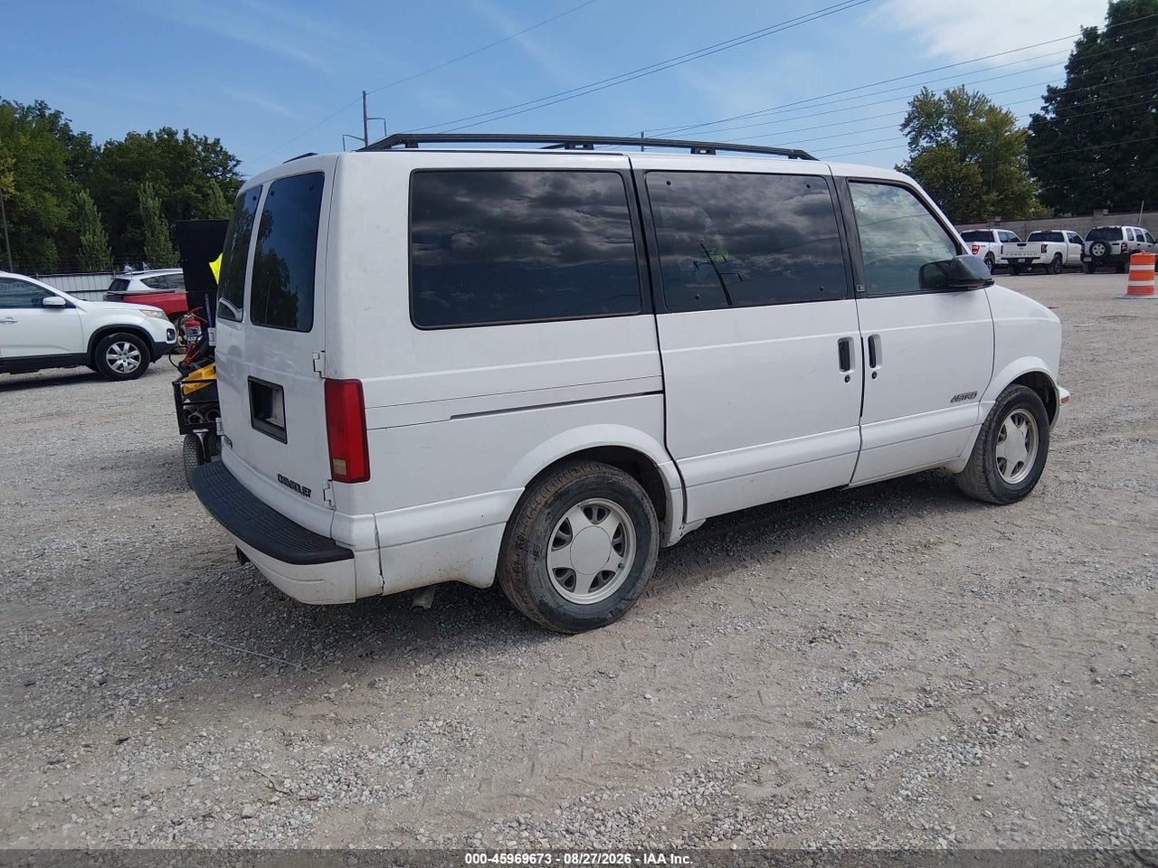 1998 CHEVROLET ASTRO · 4/11