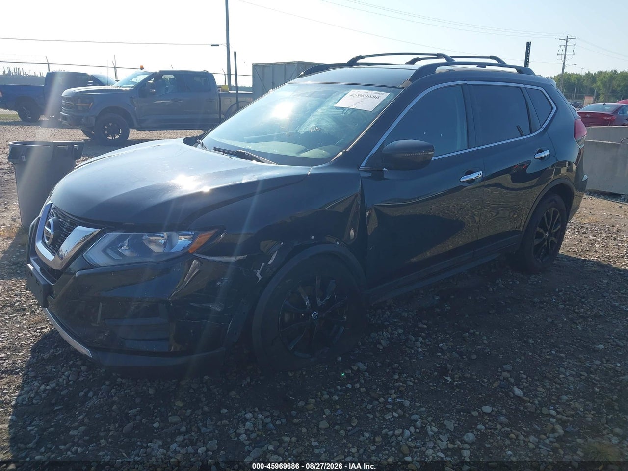 2017 NISSAN ROGUE SV · 2/11