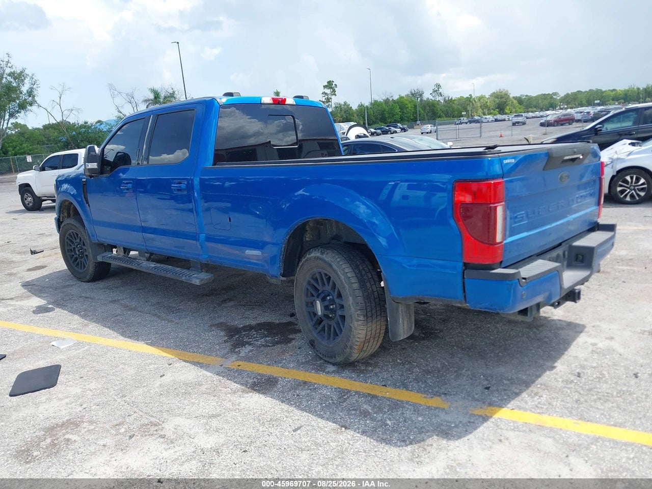 2021 FORD F-250 LARIAT · 3/11