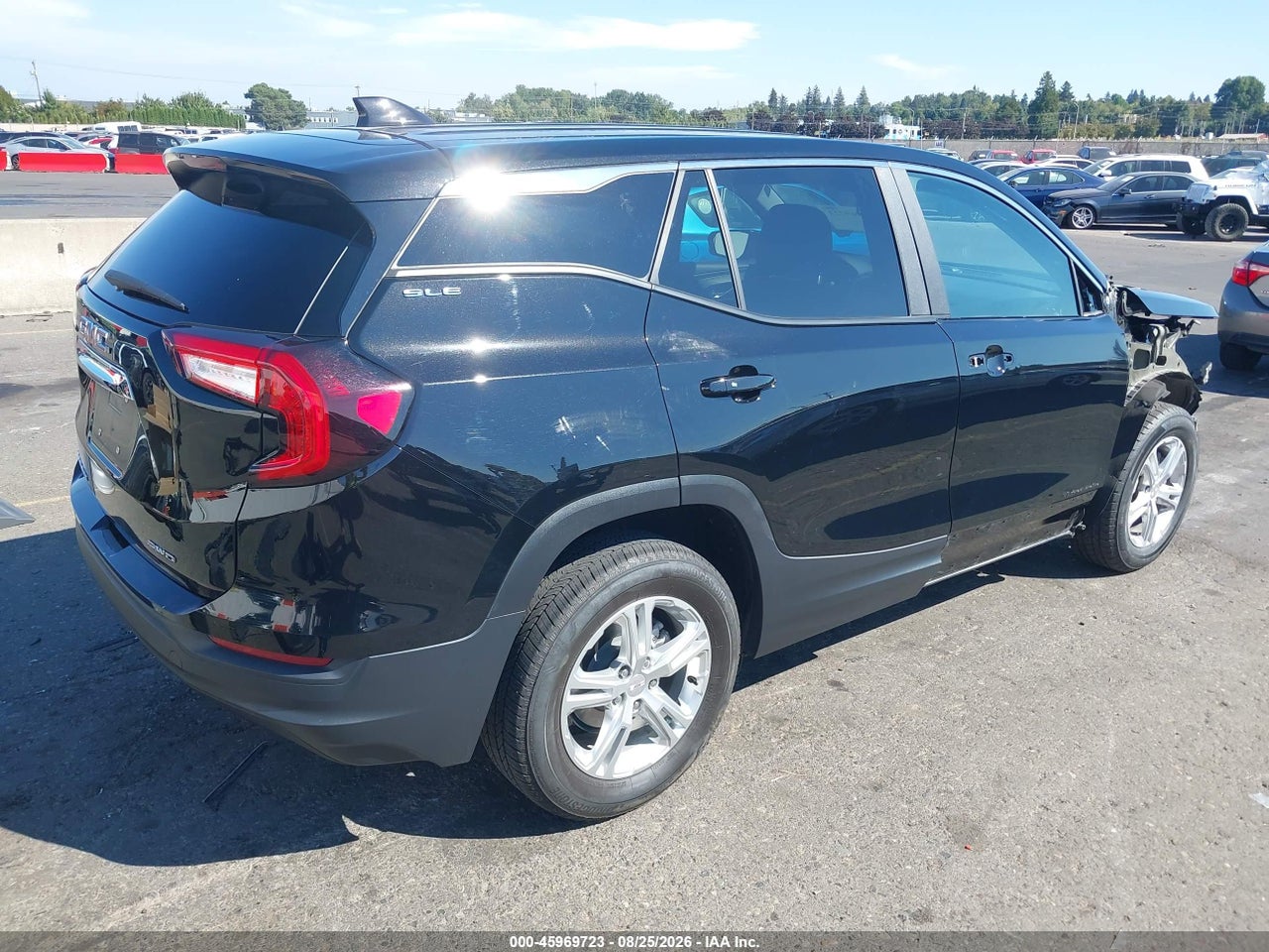 2024 GMC TERRAIN AWD SLE · 4/11
