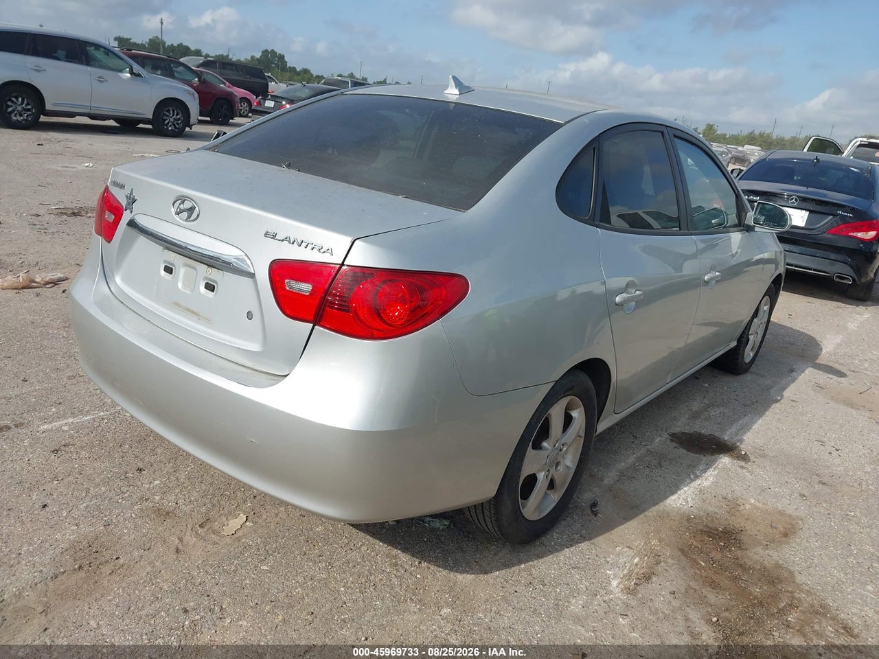 2010 HYUNDAI ELANTRA SE · 4/11