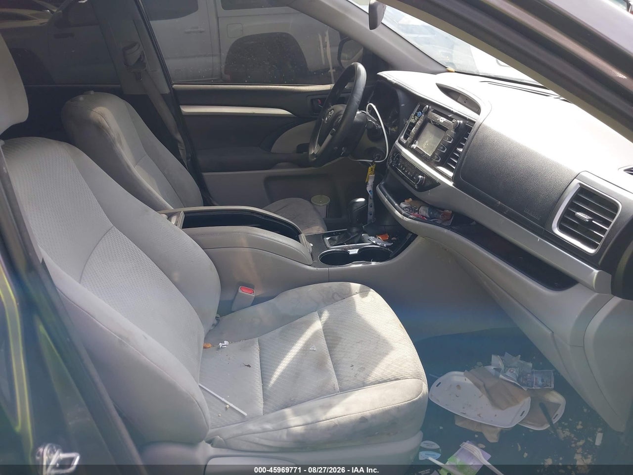 2016 TOYOTA HIGHLANDER LE V6 · 5/11