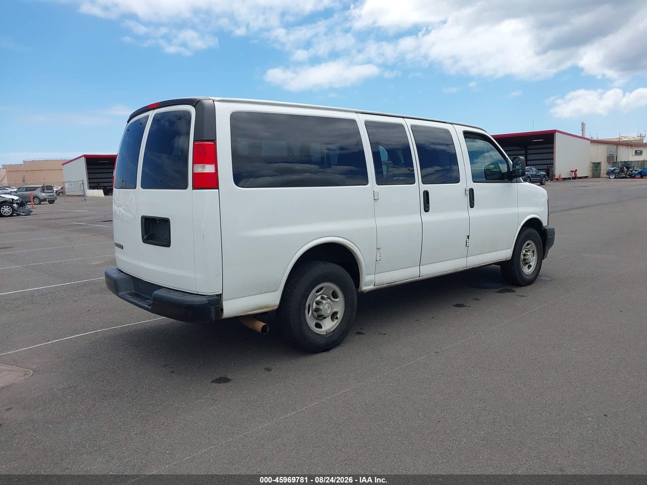 2017 CHEVROLET EXPRESS 2500 LS · 4/11
