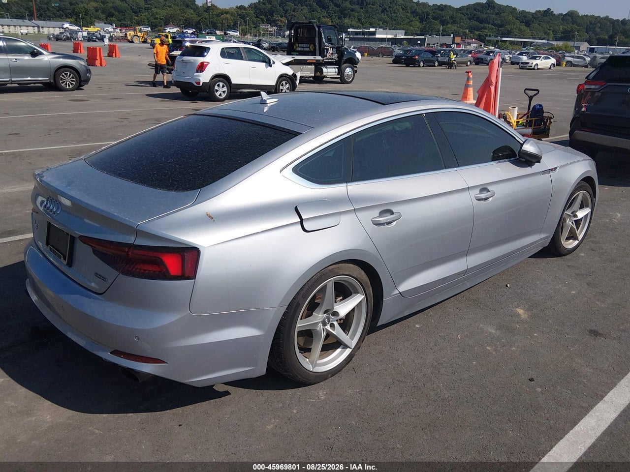 2019 AUDI A5 45 PREMIUM · 4/10