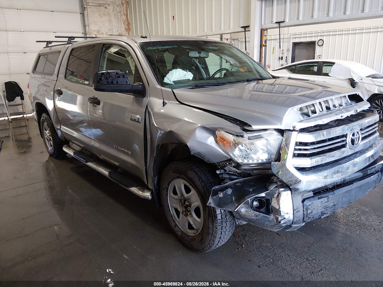 5TFEW5F18GX****** · 2016 TOYOTA TUNDRA SR5 5.7L V8