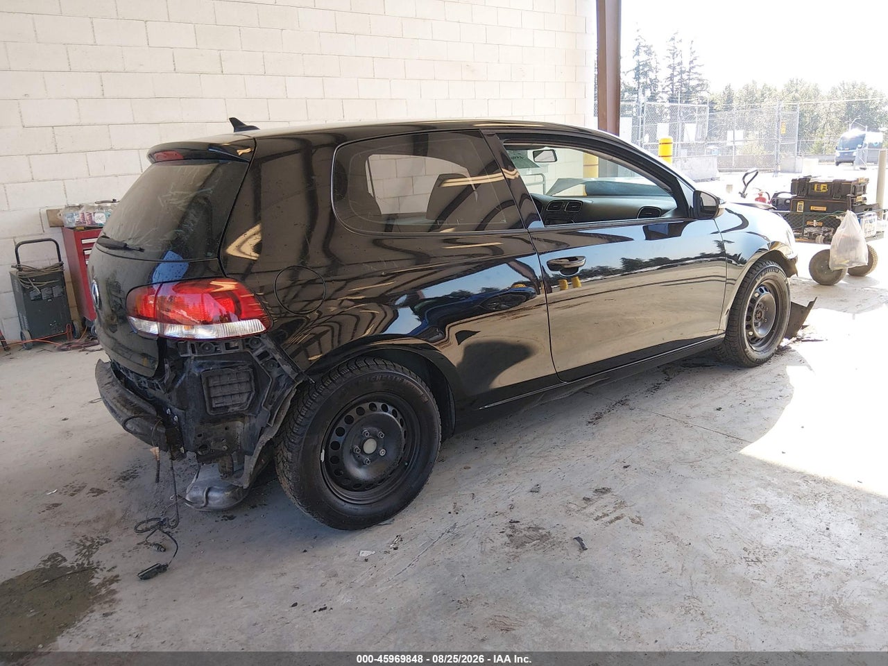 2012 VOLKSWAGEN GOLF TDI 2-DOOR · 4/11
