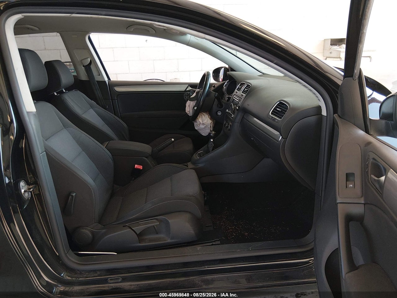 2012 VOLKSWAGEN GOLF TDI 2-DOOR · 5/11
