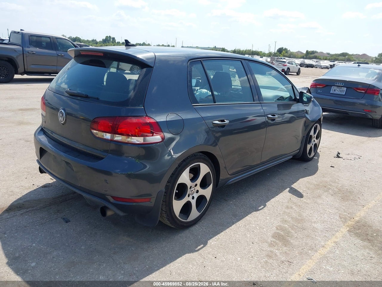 2012 VOLKSWAGEN GTI 4-DOOR · 4/11