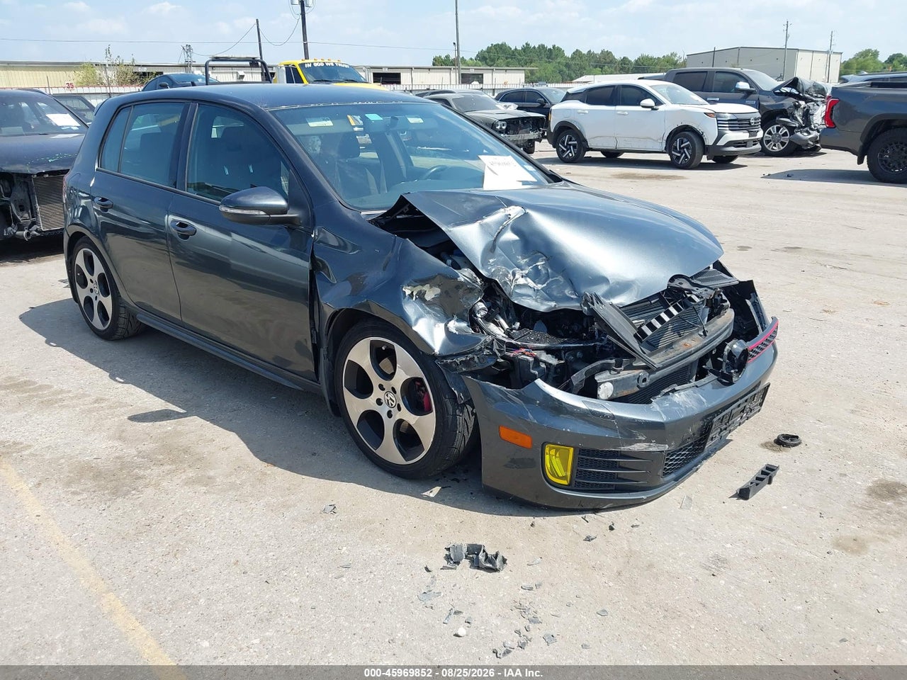WVWHV7AJ6CW****** · 2012 VOLKSWAGEN GTI 4-DOOR