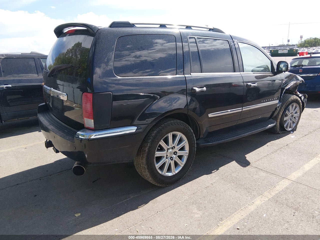 2009 CHRYSLER ASPEN LIMITED · 4/10