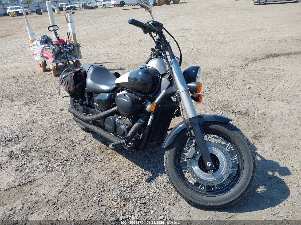 2011 HONDA VT750 C2B
