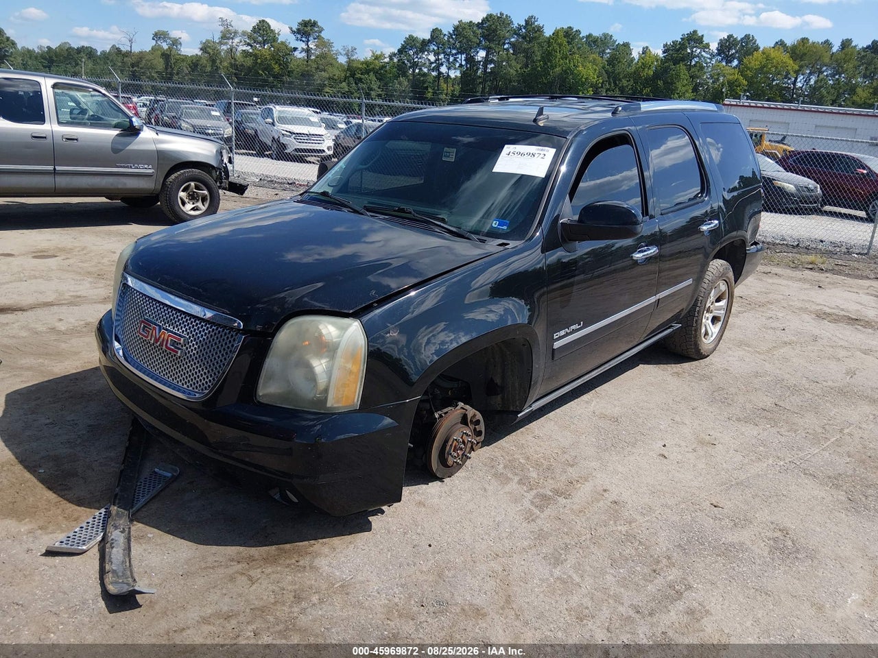 2010 GMC YUKON DENALI · 2/11