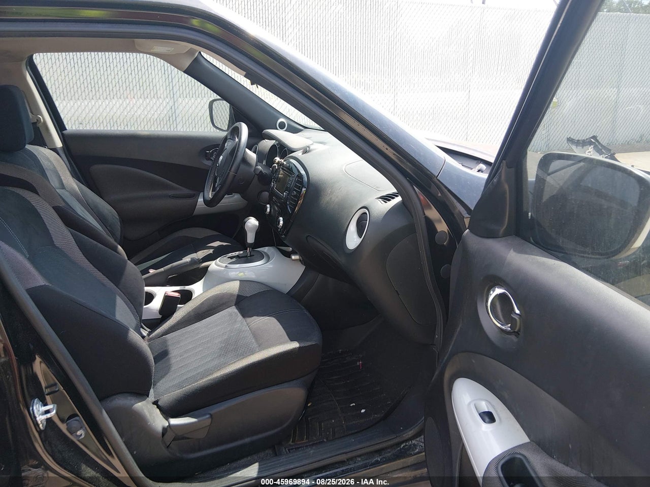 2017 NISSAN JUKE SV · 5/11