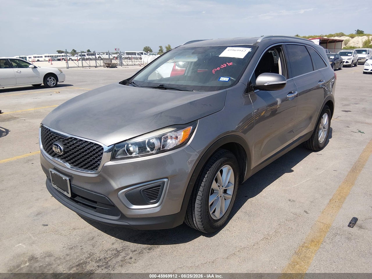 2017 KIA SORENTO 2.4L LX · 2/11