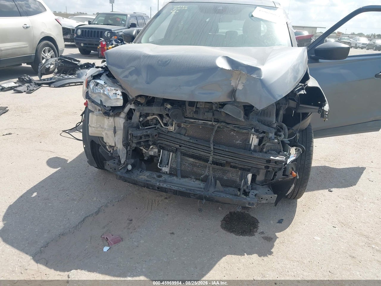 2021 NISSAN KICKS S XTRONIC CVT · 6/10