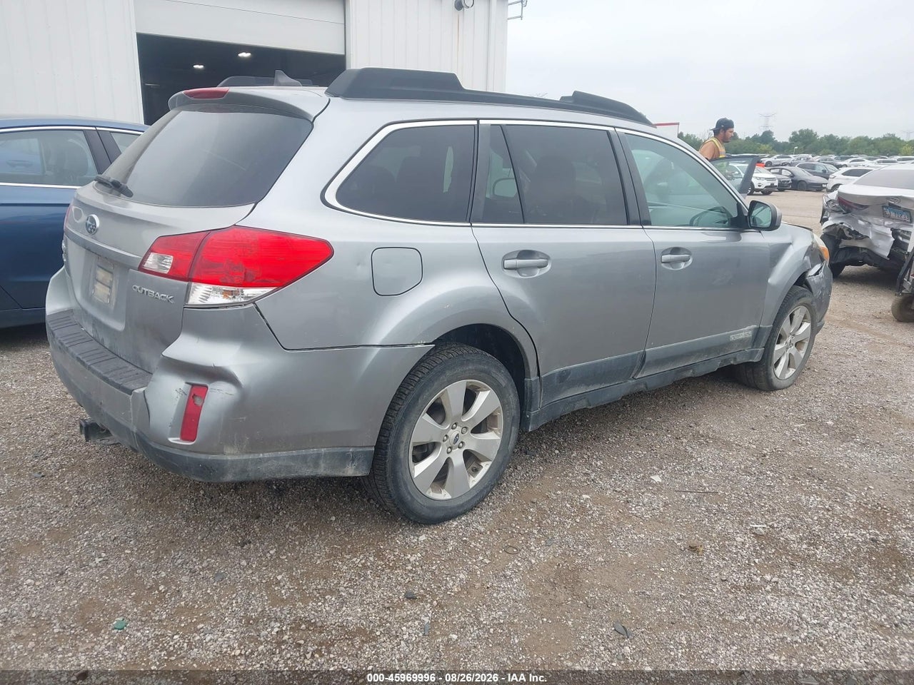 2011 SUBARU OUTBACK 2.5I LIMITED · 4/11