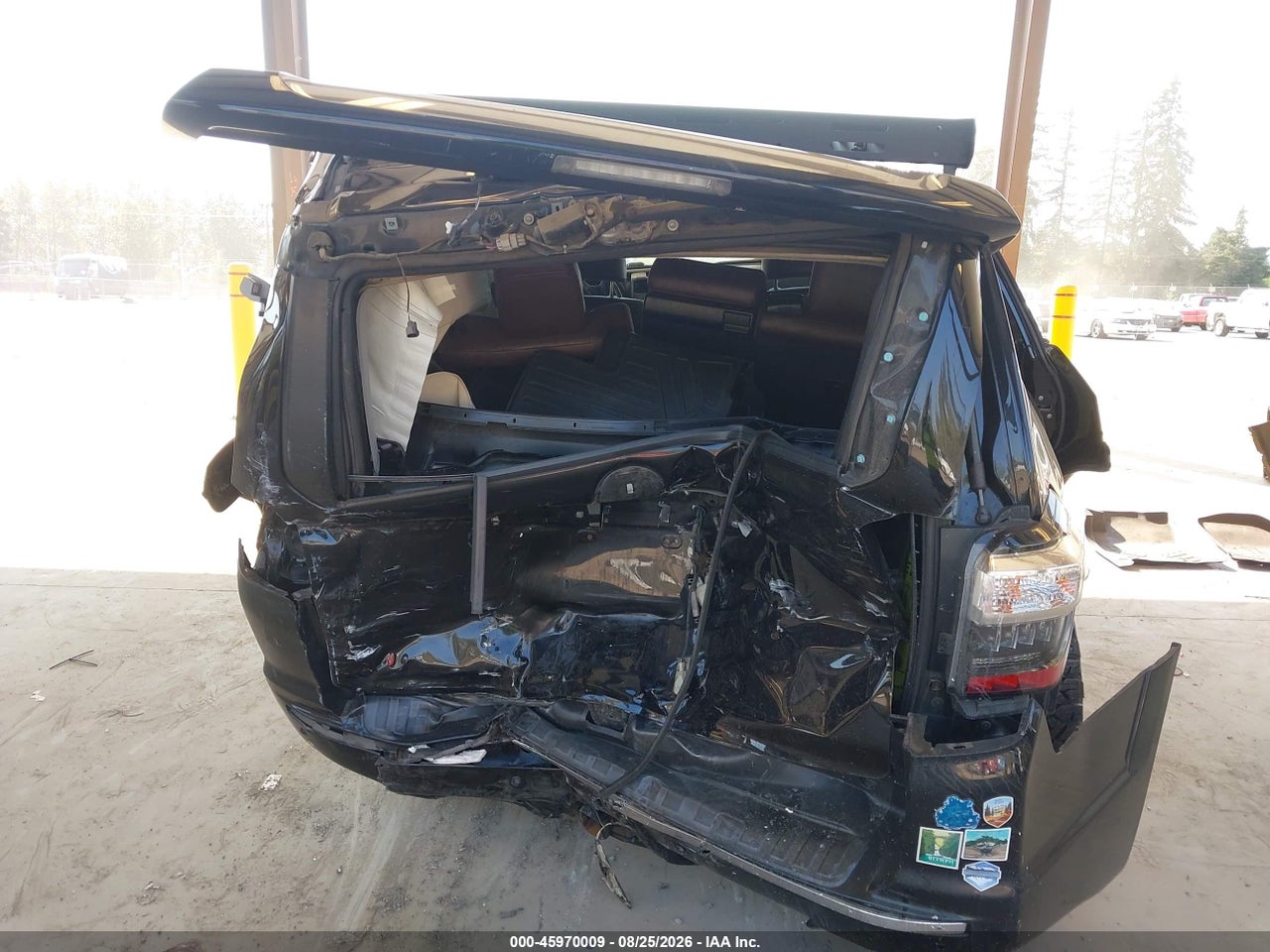 2015 TOYOTA 4RUNNER LIMITED · 6/10