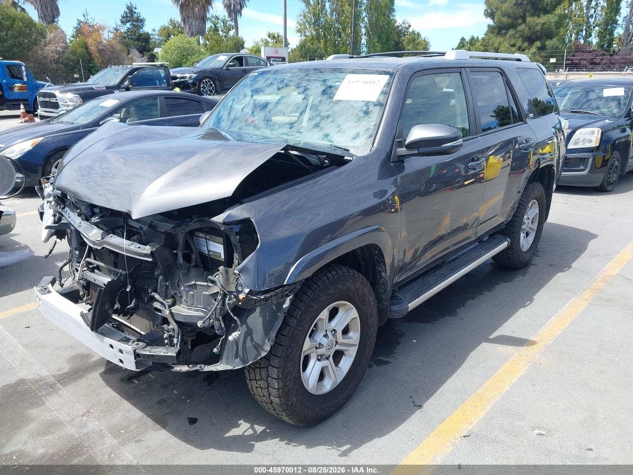 2017 TOYOTA 4RUNNER SR5 PREMIUM · 2/11