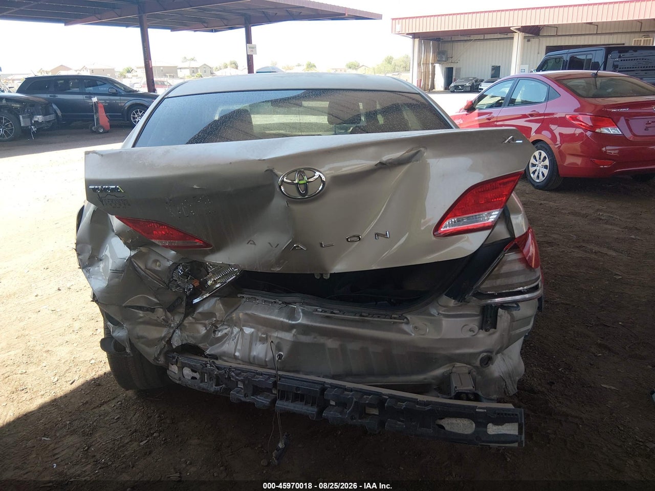 2005 TOYOTA AVALON XL · 6/10