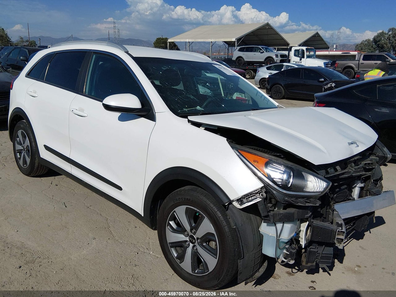 KNDCB3LCXH5****** · 2017 KIA NIRO LX
