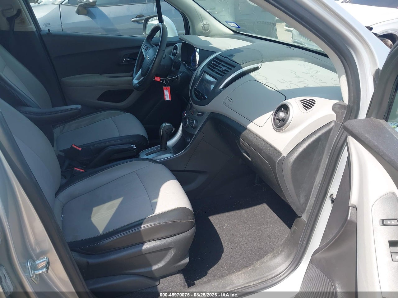 2016 CHEVROLET TRAX LT · 5/11