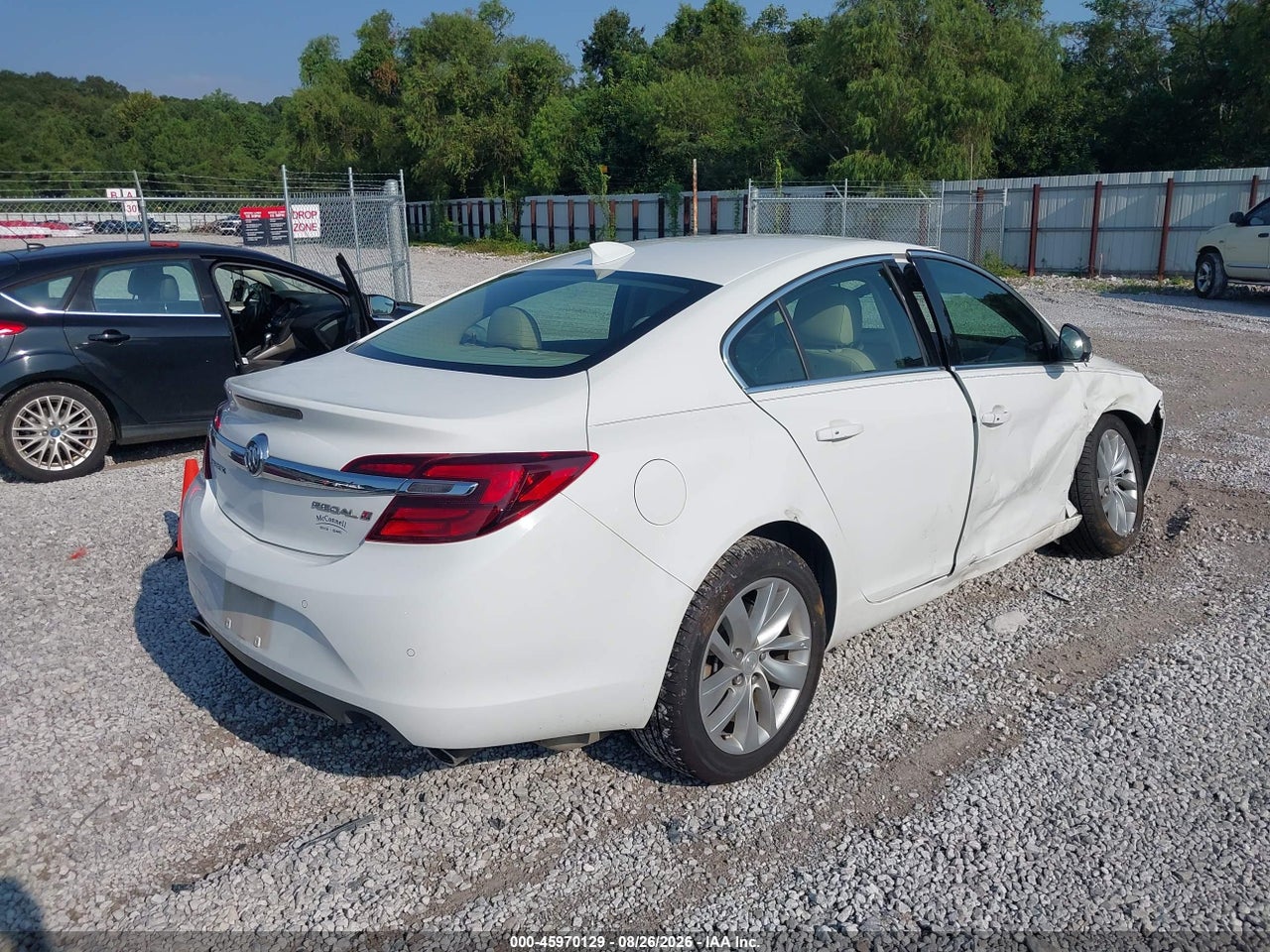 2015 BUICK REGAL TURBO/E-ASSIST PREMIUM I · 4/10